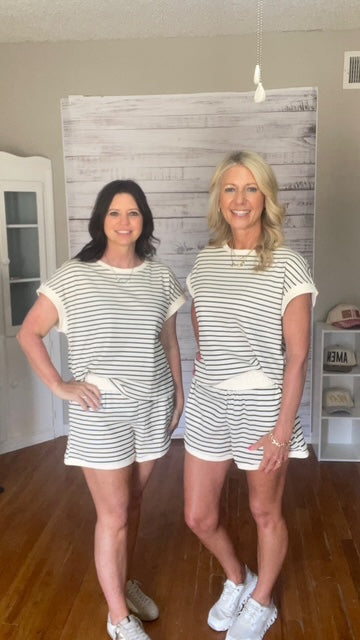 Black and cream stripped set